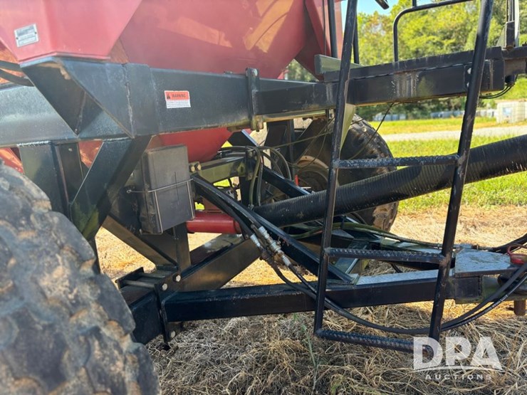 case-ih-2400-image-24