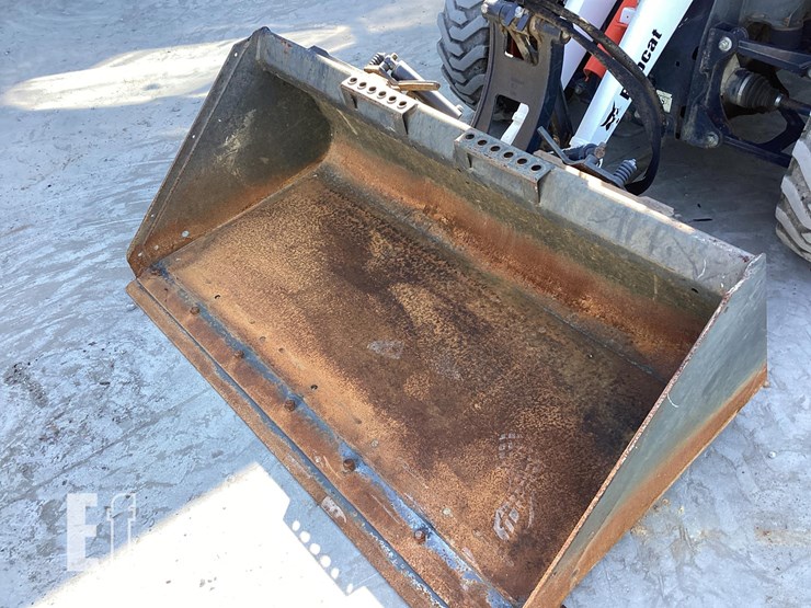 2015-bobcat-toolcat-5600-image-9