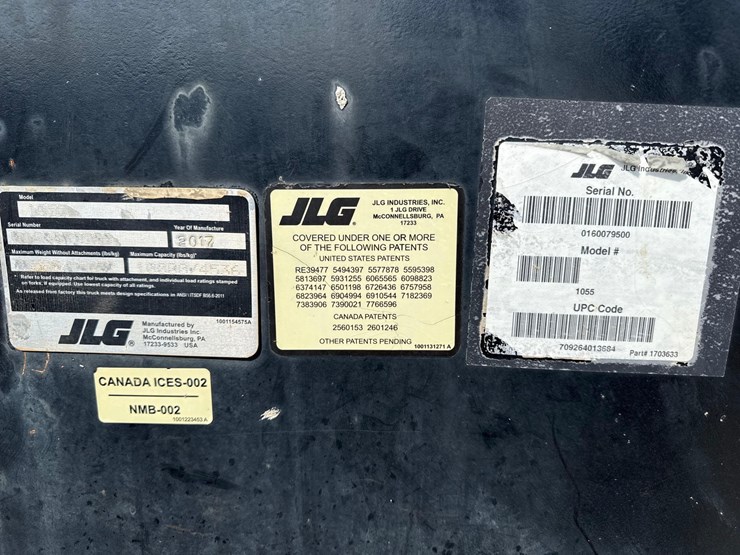 2017-jlg-1055-image-11