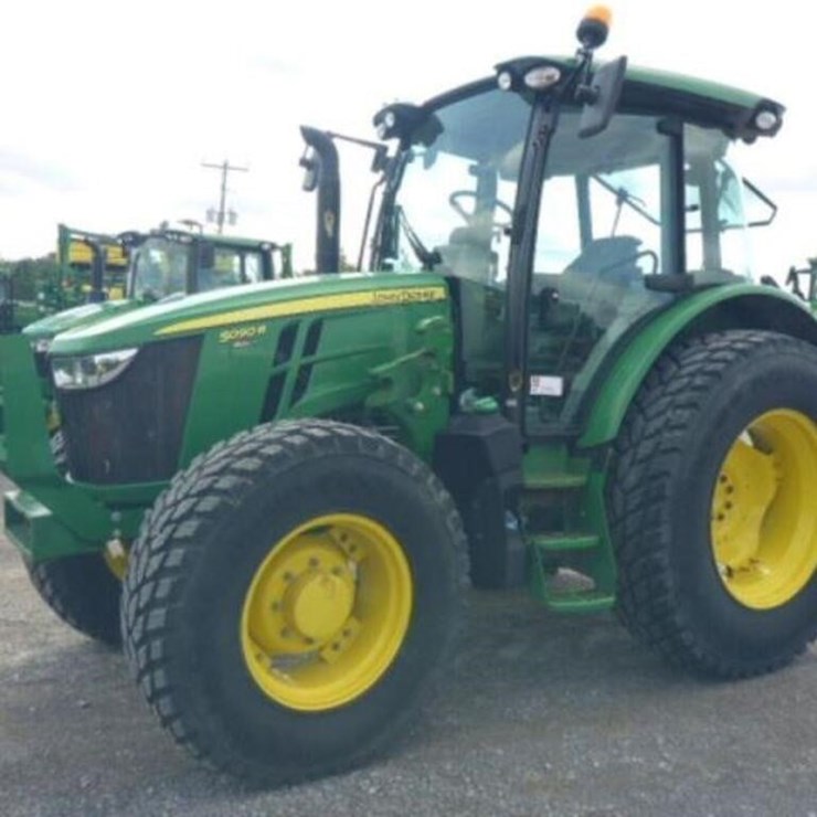 2019 JOHN DEERE 5090R