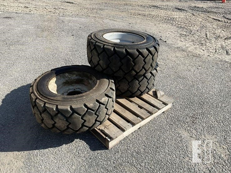 (3)-skid-steer-12x16.5-wheels-&-tires-image-3