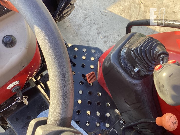 2023-case-ih-farmall-70a-image-18