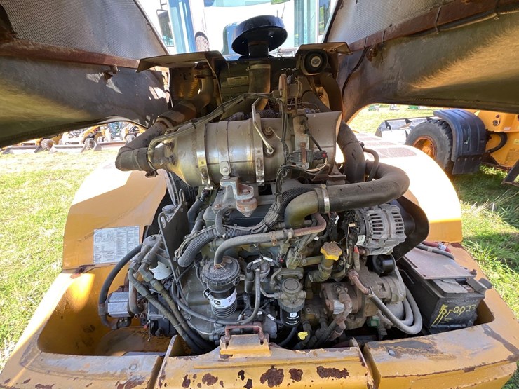2015-deere-344k-image-6