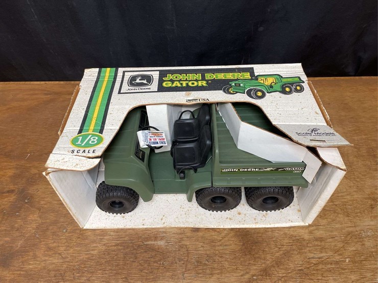 john-deere-trail-gator-image-3