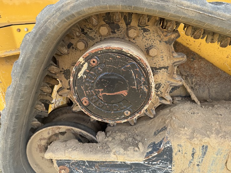 deere-325g-image-5