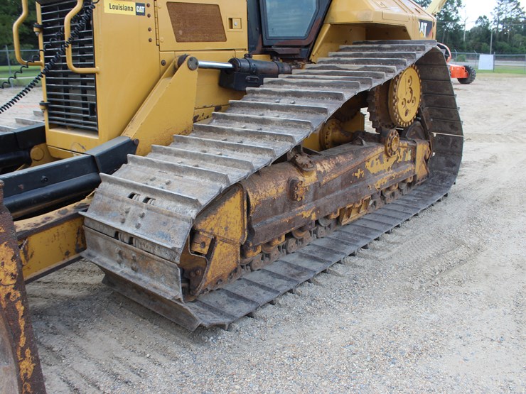 2020-caterpillar-d6n-lgp-image-11