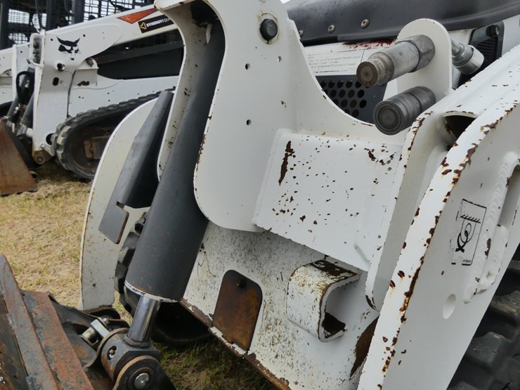 2017-bobcat-mt85-image-10