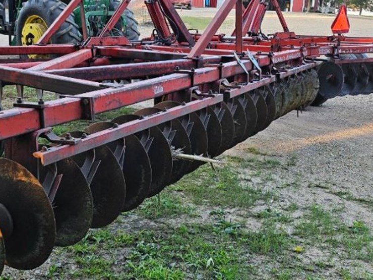massey-ferguson-820-image-8