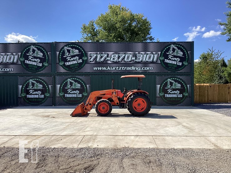 2016-kubota-m7060d-image-1