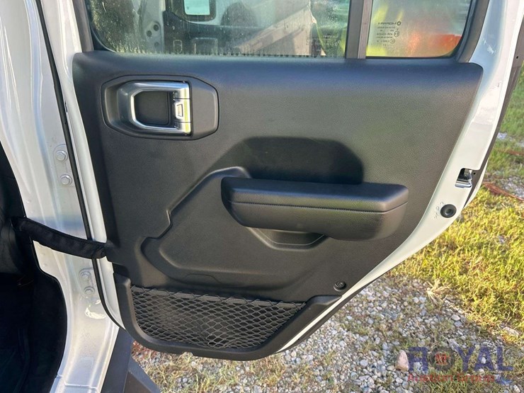 2021-jeep-wrangler-image-19