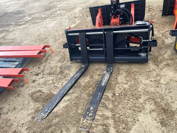#2730-•-new-wig-hydraulic-adjustable-pallet-forks-image-2