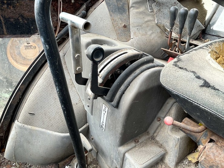 ford-545d-image-33