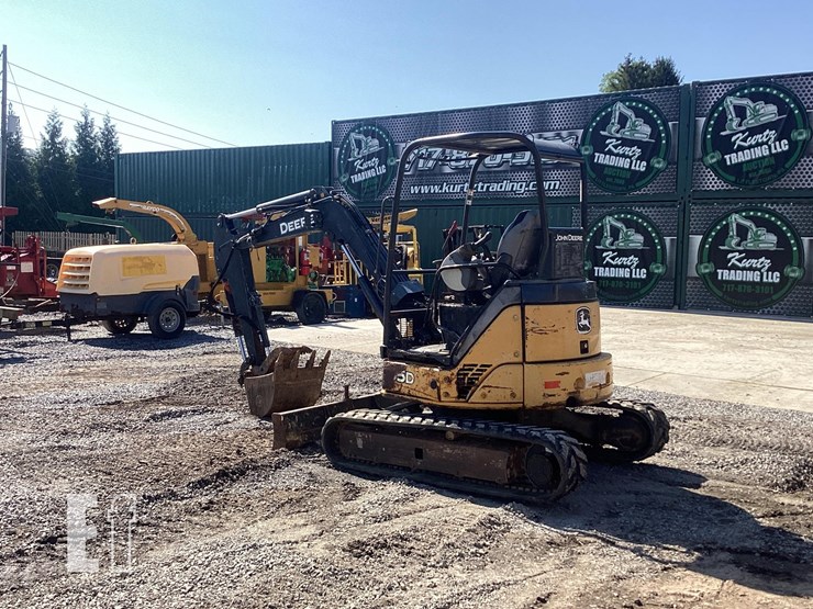 2013-deere-35d-image-2