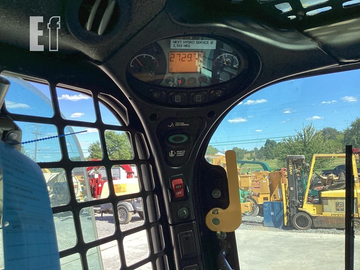 2011-bobcat-t770-image-17