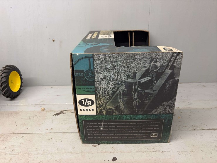 john-deere-8-image-16