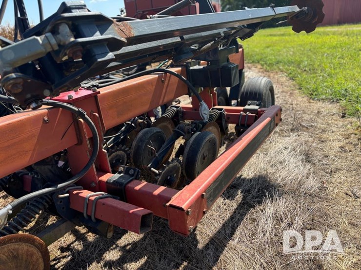 case-ih-2400-image-60