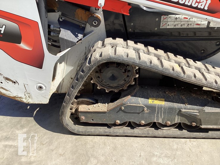 2022-bobcat-t64-image-27