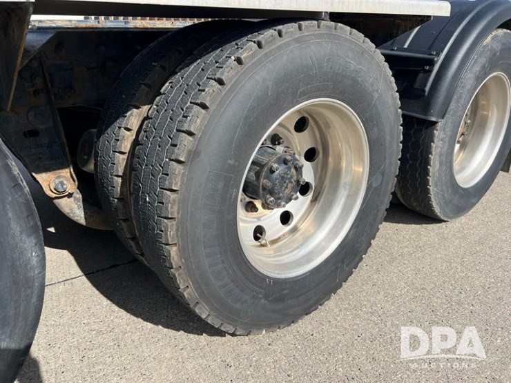 2012-kenworth-w900-image-20