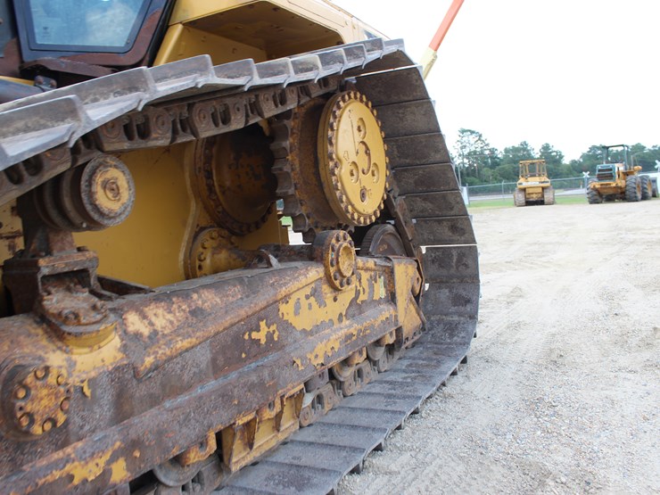 2020-caterpillar-d6n-lgp-image-12