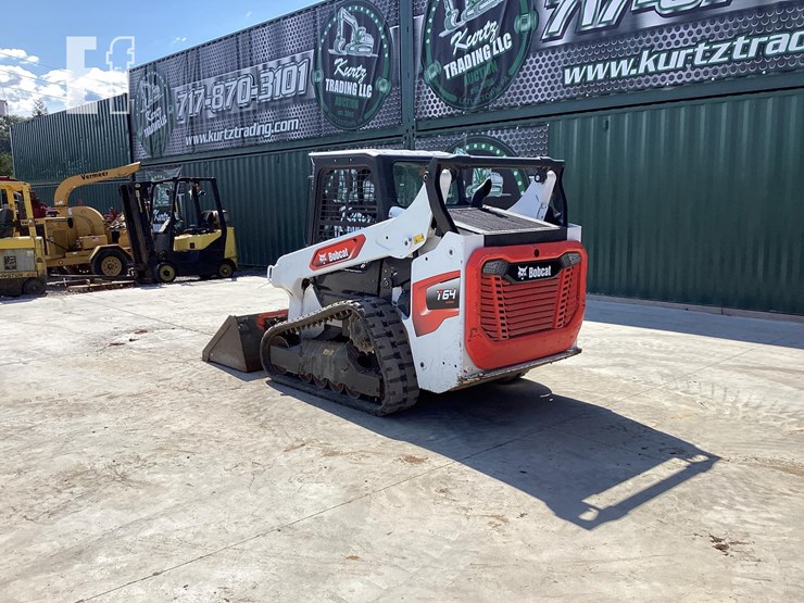 2022-bobcat-t64-image-3