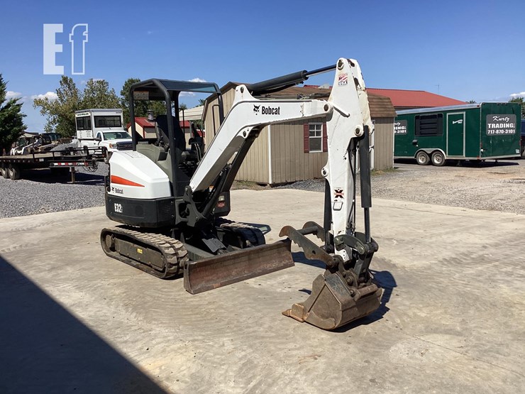 2015-bobcat-e32-image-14