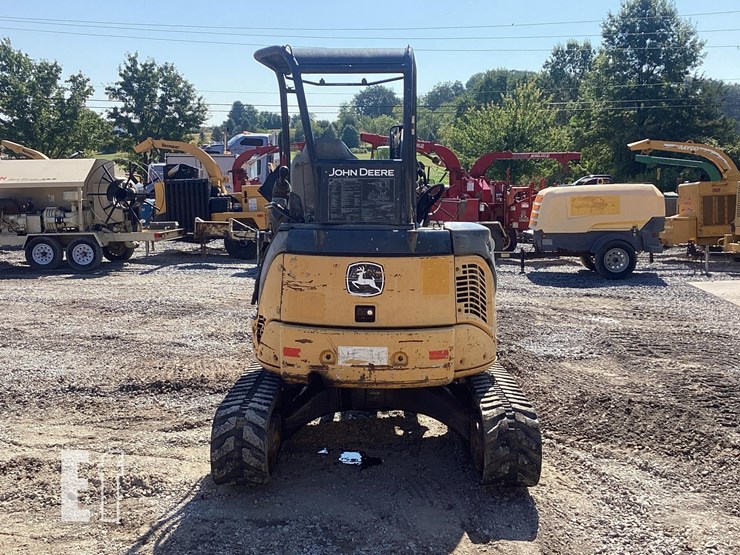2013-deere-35d-image-4