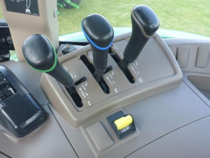 2019-john-deere-5090r-image-16