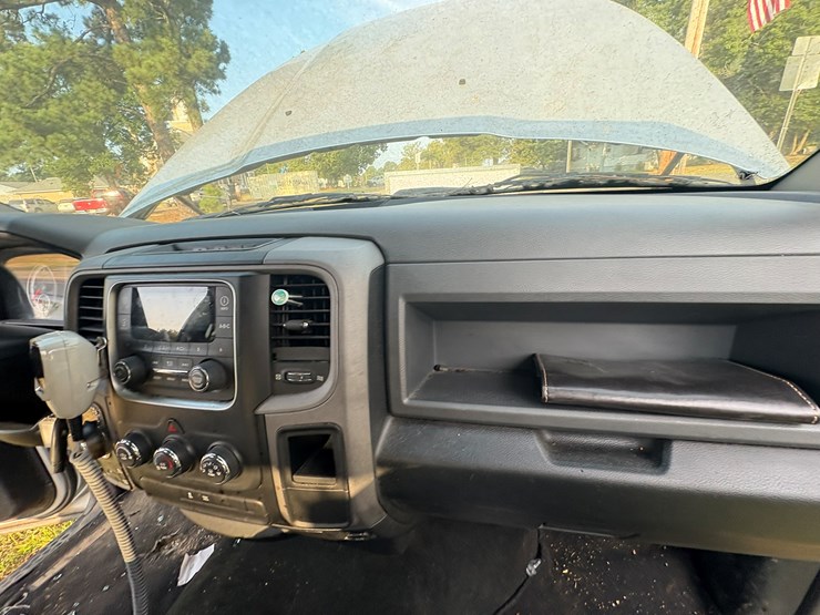 2017-dodge-ram-1500-image-36