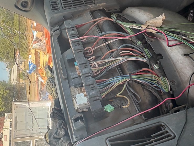 2003-international-durastar-4300-image-64