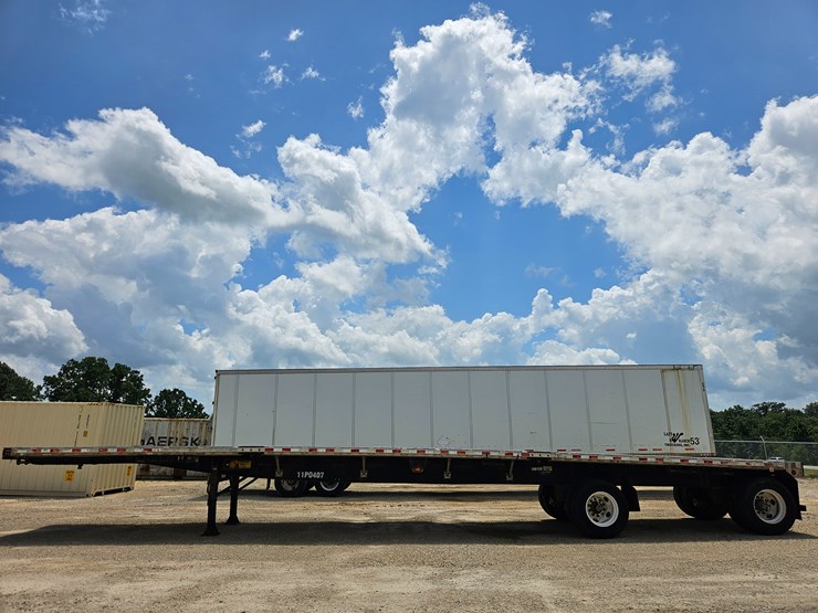 2011-great-dane-flatbed-image-14