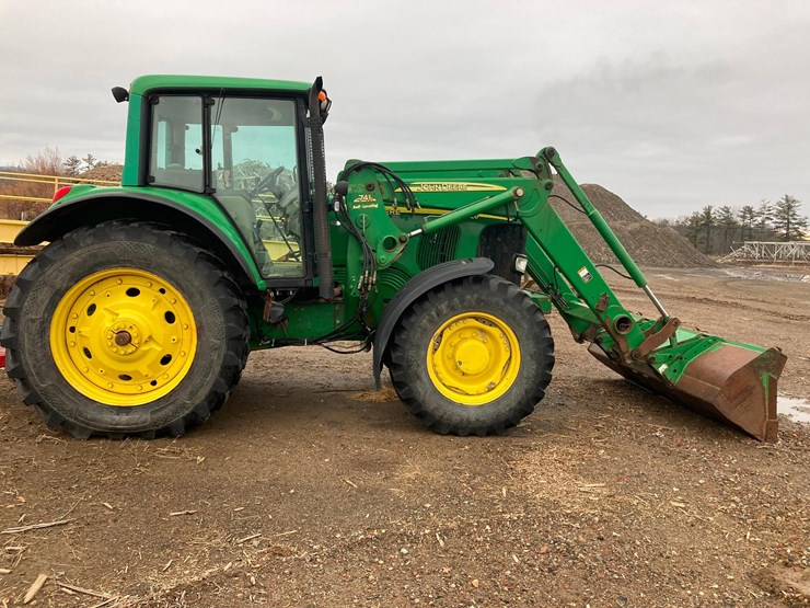 john-deere-7220-image-1