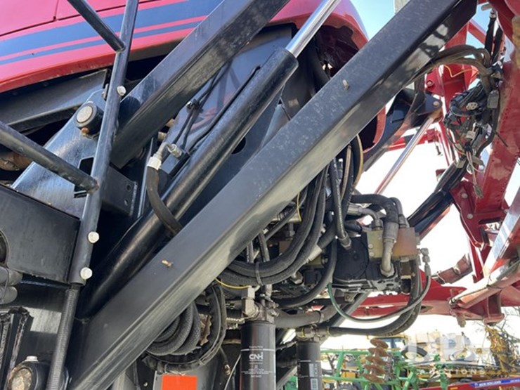2016-case-ih-2250-image-43