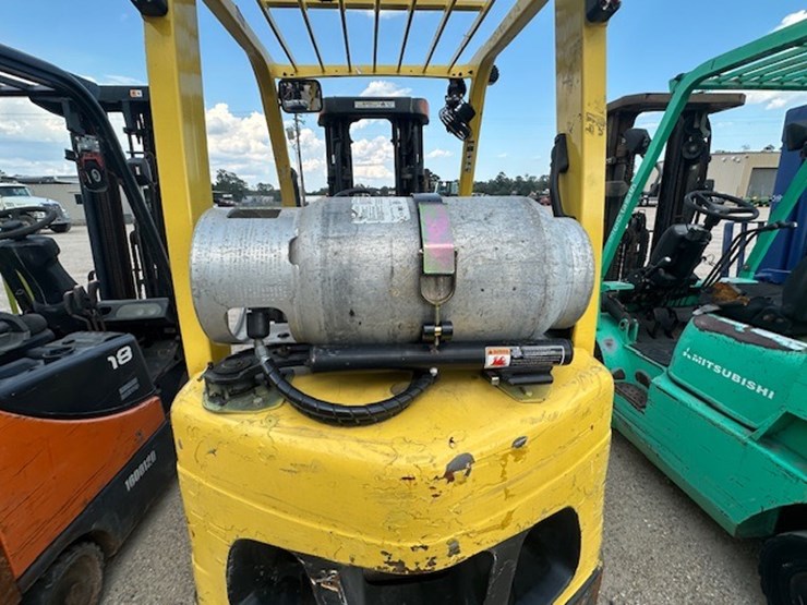 #2083-•-2019-hyster-50-port-forklift-image-7