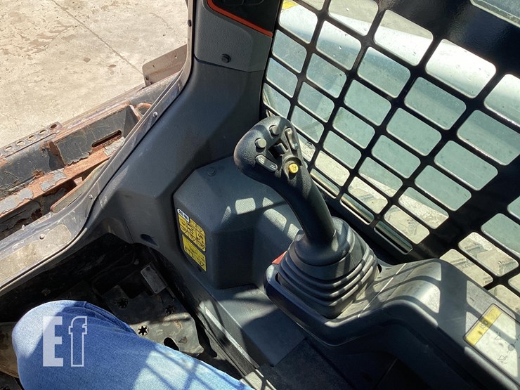 2020-bobcat-t76-image-22