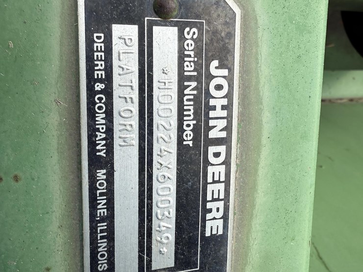 john-deere-224-image-4