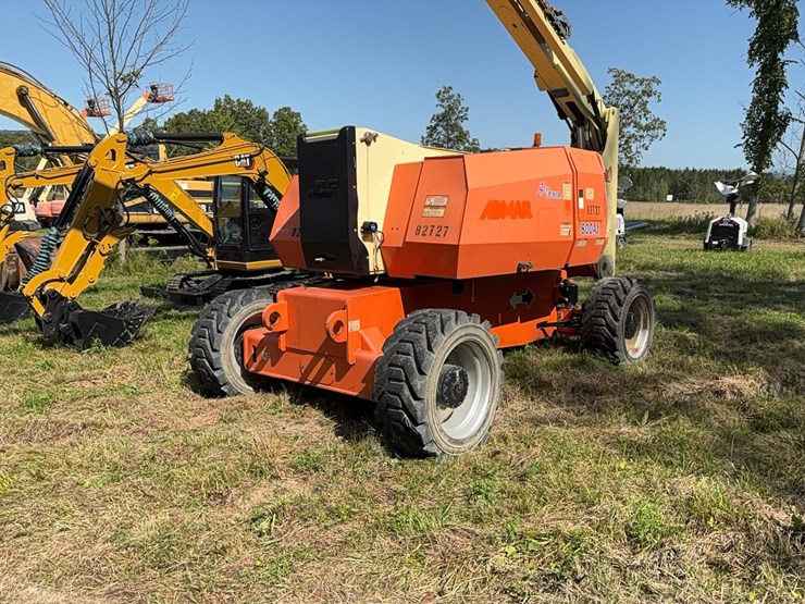 2015-jlg-800aj-image-2