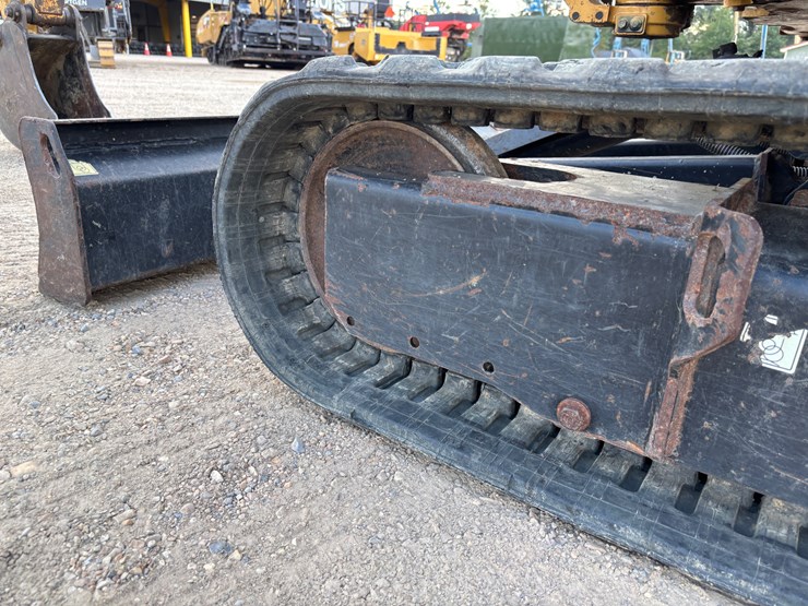caterpillar-303-image-5