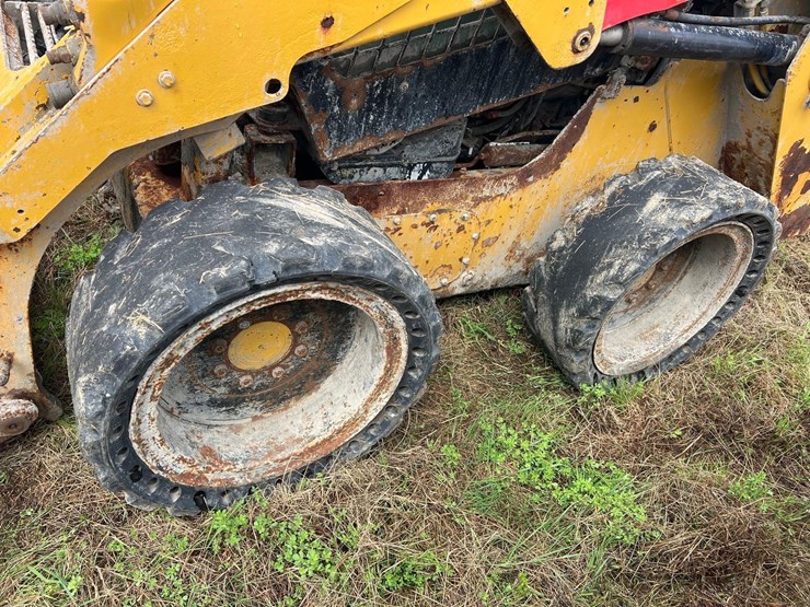 caterpillar-246d-image-8