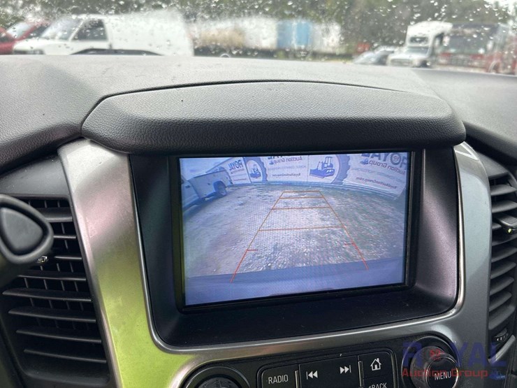 2019-chevrolet-tahoe-image-14