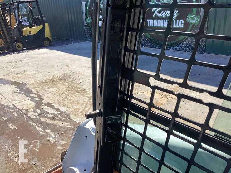 2020-bobcat-t590-image-28