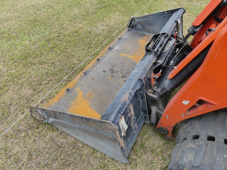 2023-kubota-svl97-2-image-9