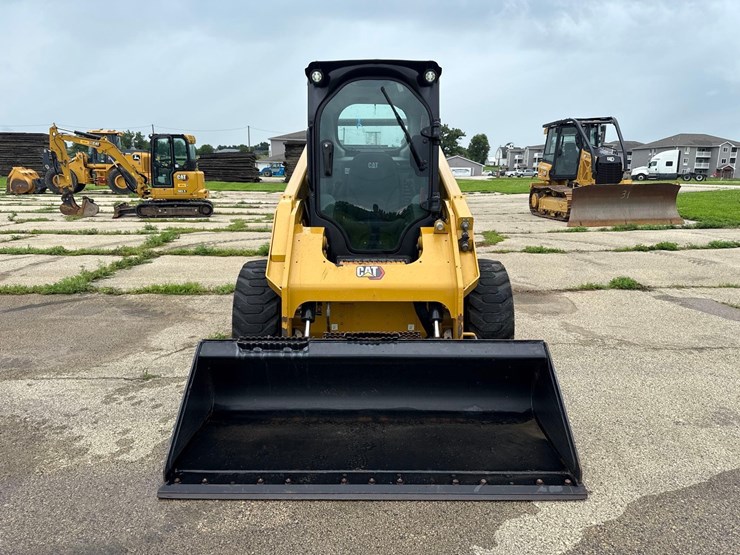 caterpillar-262d3-image-8