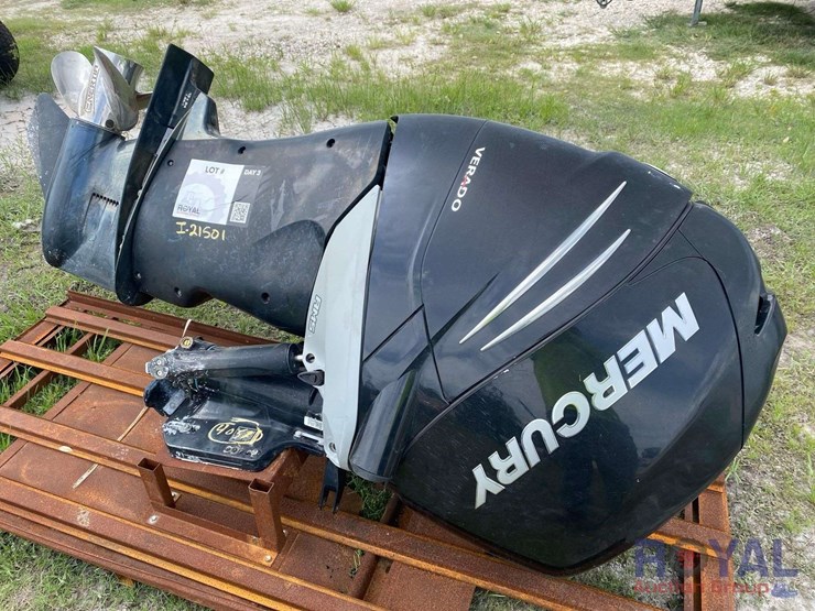 2018-mercury-verado-250hp-outboard-boat-motor-image-2