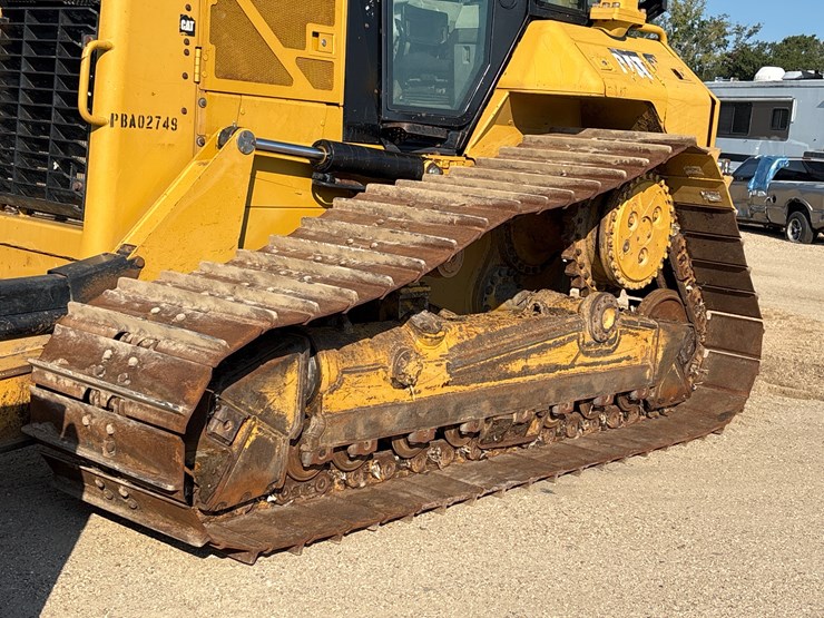 2015-caterpillar-d6n-lgp-image-5