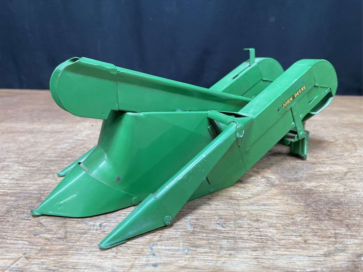 john-deere-16-image-1