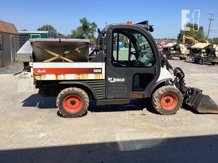 bobcat-toolcat-5600-image-9