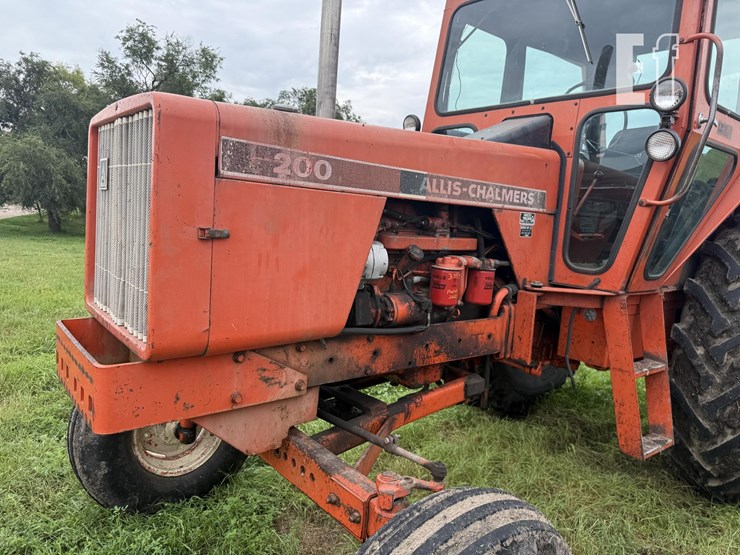 allis-chalmers-200-image-3
