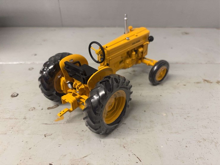 john-deere-720-image-7
