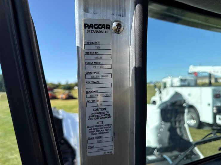 2021-kenworth-t370-image-24