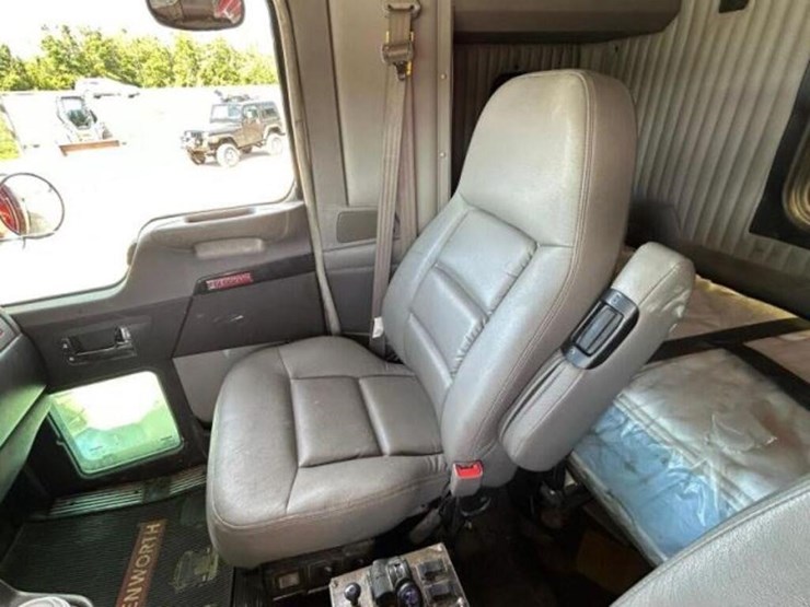 2022-kenworth-t800-image-22